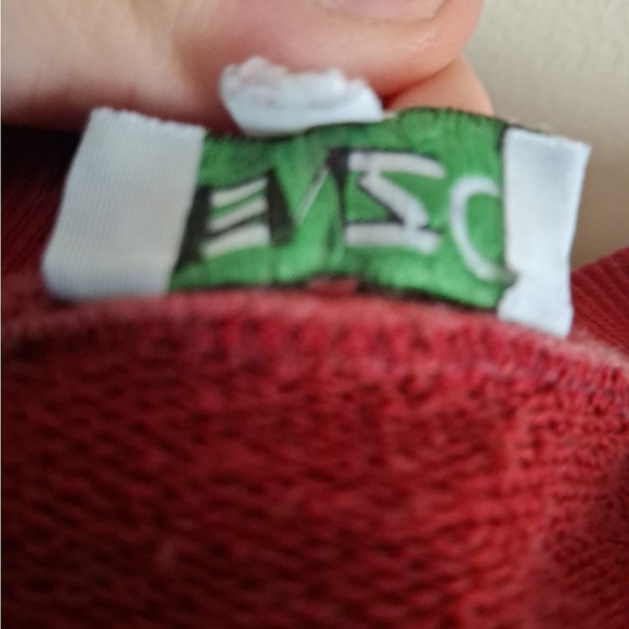 Red Tiger Embroidered Men's Sweater - Picture 4 of 5